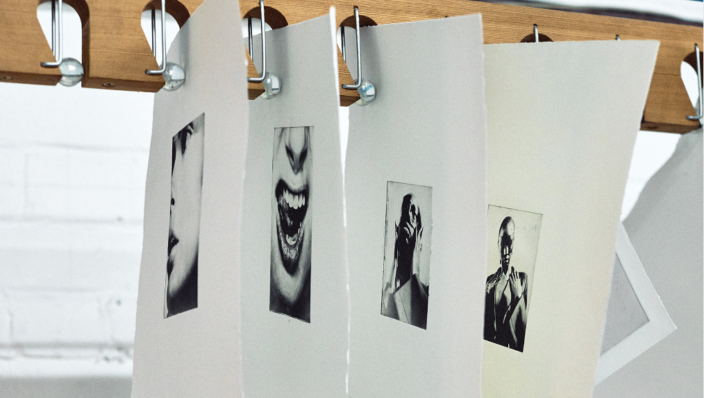 Vanity Fair photographer - and friend of JAKE - Jorge Monedero invites you to his studio! Best behaviour!